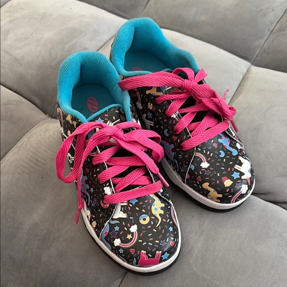 Heely’s Kids Colorful Sneakers size 2 - Picture 1 of 7